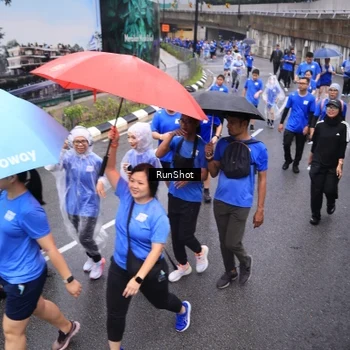 Runner Photo 7945525