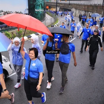 Runner Photo 7945527