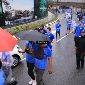 Runner Photo 7945539