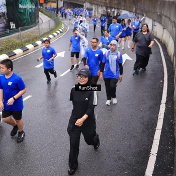 Runner Photo 7945548