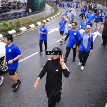 Runner Photo 7945554