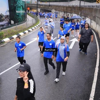 Runner Photo 7945556