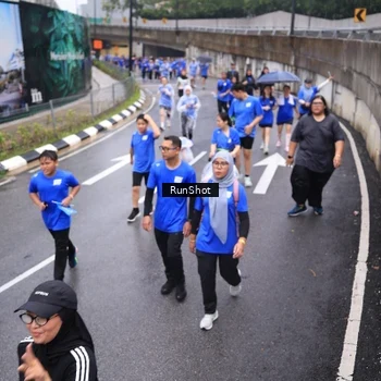 Runner Photo 7945558