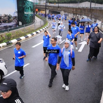 Runner Photo 7945561