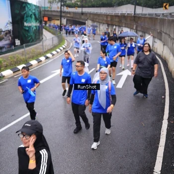 Runner Photo 7945562
