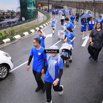 Runner Photo 7945570