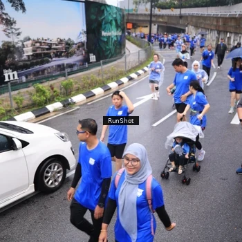 Runner Photo 7945578
