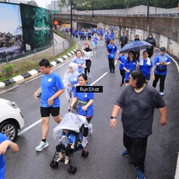 Runner Photo 7945605
