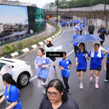 Runner Photo 7945616