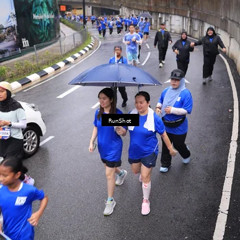 Runner Photo 7945631