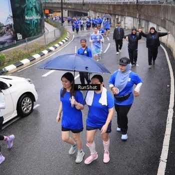 Runner Photo 7945633