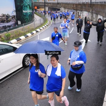 Runner Photo 7945636