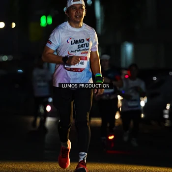 Runner Photo 7945642