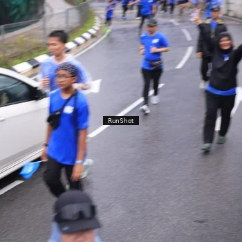 Runner Photo 7945657