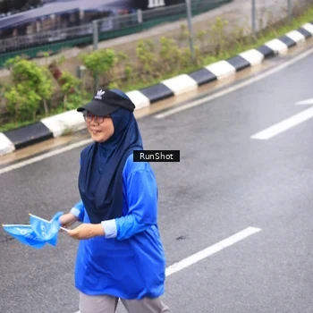 Runner Photo 7945659