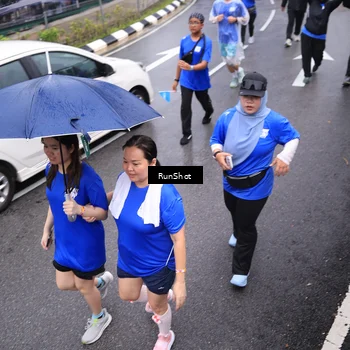 Runner Photo 7945668