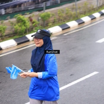 Runner Photo 7945669