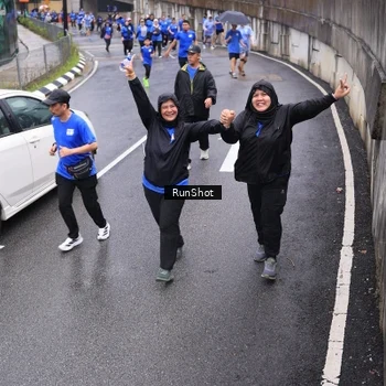 Runner Photo 7945684