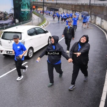 Runner Photo 7945687