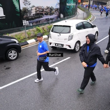 Runner Photo 7945693