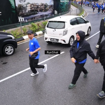 Runner Photo 7945695