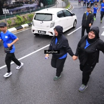 Runner Photo 7945696