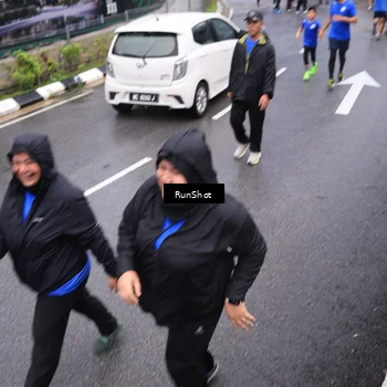 Runner Photo 7945700