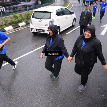 Runner Photo 7945703