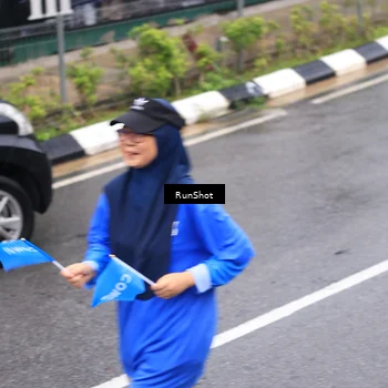 Runner Photo 7945706
