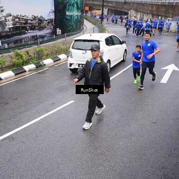 Runner Photo 7945714