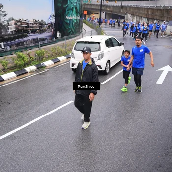 Runner Photo 7945715
