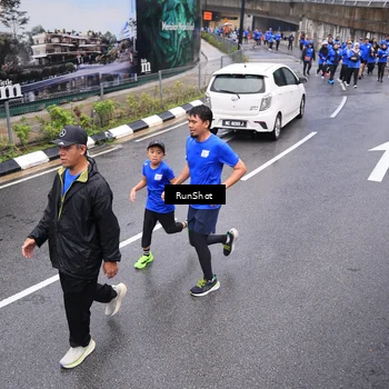 Runner Photo 7945725