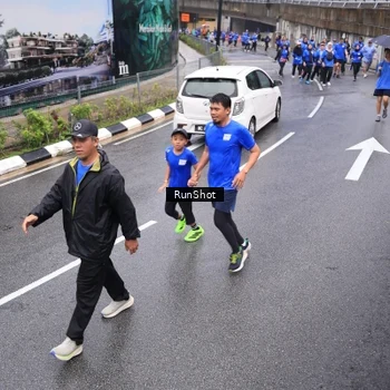 Runner Photo 7945726