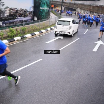 Runner Photo 7945732