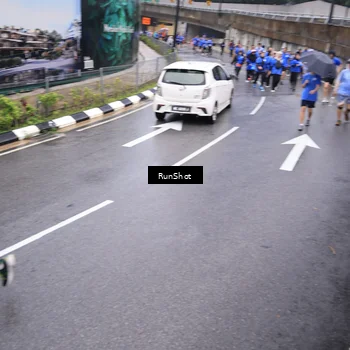 Runner Photo 7945735