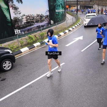 Runner Photo 7945742