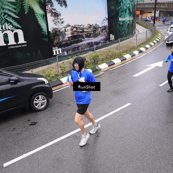 Runner Photo 7945749