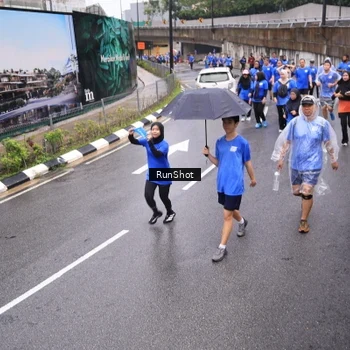 Runner Photo 7945754