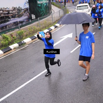 Runner Photo 7945755