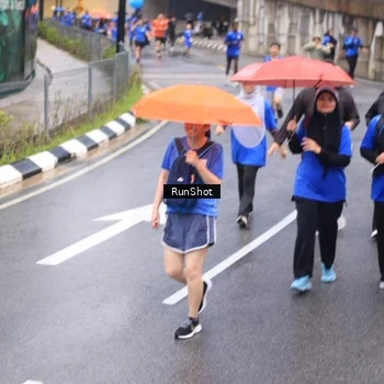 Runner Photo 7945781
