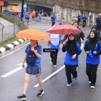 Runner Photo 7945784
