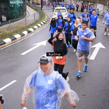 Runner Photo 7945785