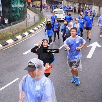 Runner Photo 7945787