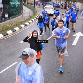 Runner Photo 7945788