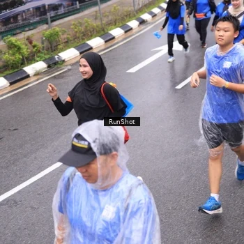Runner Photo 7945794