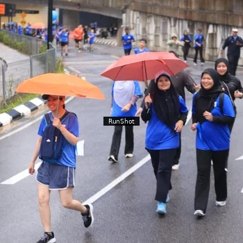 Runner Photo 7945810