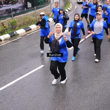 Runner Photo 7945817