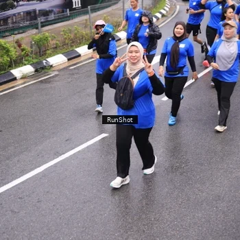 Runner Photo 7945818
