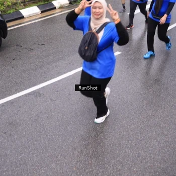 Runner Photo 7945825