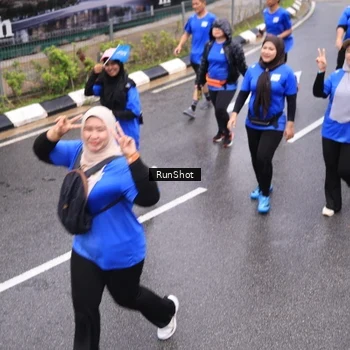 Runner Photo 7945826